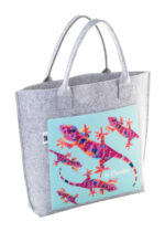 CreaFelt Shop A custom shopping bag