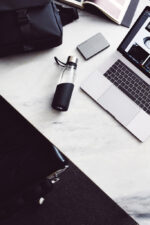 VINGA Lean Glass Water Bottle - Image 6
