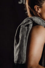 VINGA GRS RPET active dry towel 40 x 80cm - Image 12