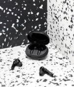 RCS standard recycled plastic TWS earbuds - Image 9