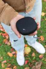 Urban Vitamin Hayward IPX7 waterproof 5W speaker - Image 17