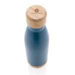 Vacuum stainless steel bottle with bamboo lid and bottom - Image 17