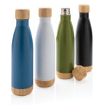 Vacuum stainless steel bottle with bamboo lid and bottom - Image 29