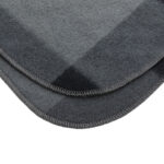 Soft plaid fleece blanket - Image 4