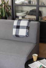 Soft plaid fleece blanket - Image 14