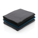 Fleece blanket in pouch - Image 7