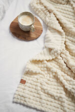 VINGA Branson GRS recycled pet blanket - Image 7