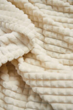 VINGA Branson GRS recycled pet blanket - Image 8