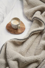 VINGA Maine GRS recycled double pile blanket - Image 13