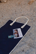 VINGA Volonne AWARE™ recycled canvas beach mat - Image 13