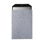 VINGA Albon GRS recycled felt 17" laptop sleeve - Image 12