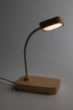 VoltGlow wireless charger desk lamp - Image 12